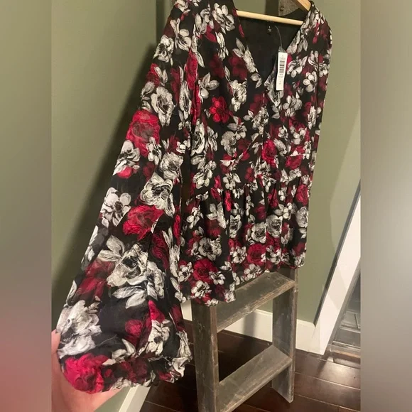 Torrid Peplum Chiffon Floral Blouson Sleeve Top - Picture 6 of 13